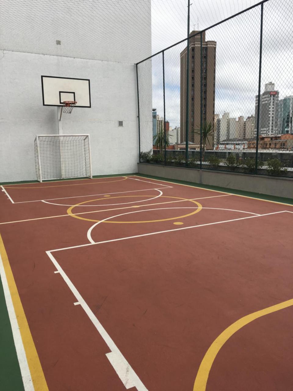 Estudio Moderno Com Linda Vista Para A Serra Curitiba Esterno foto