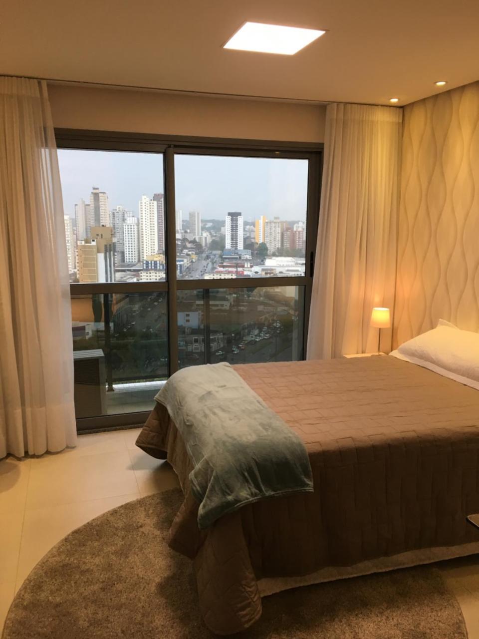 Estudio Moderno Com Linda Vista Para A Serra Curitiba Esterno foto